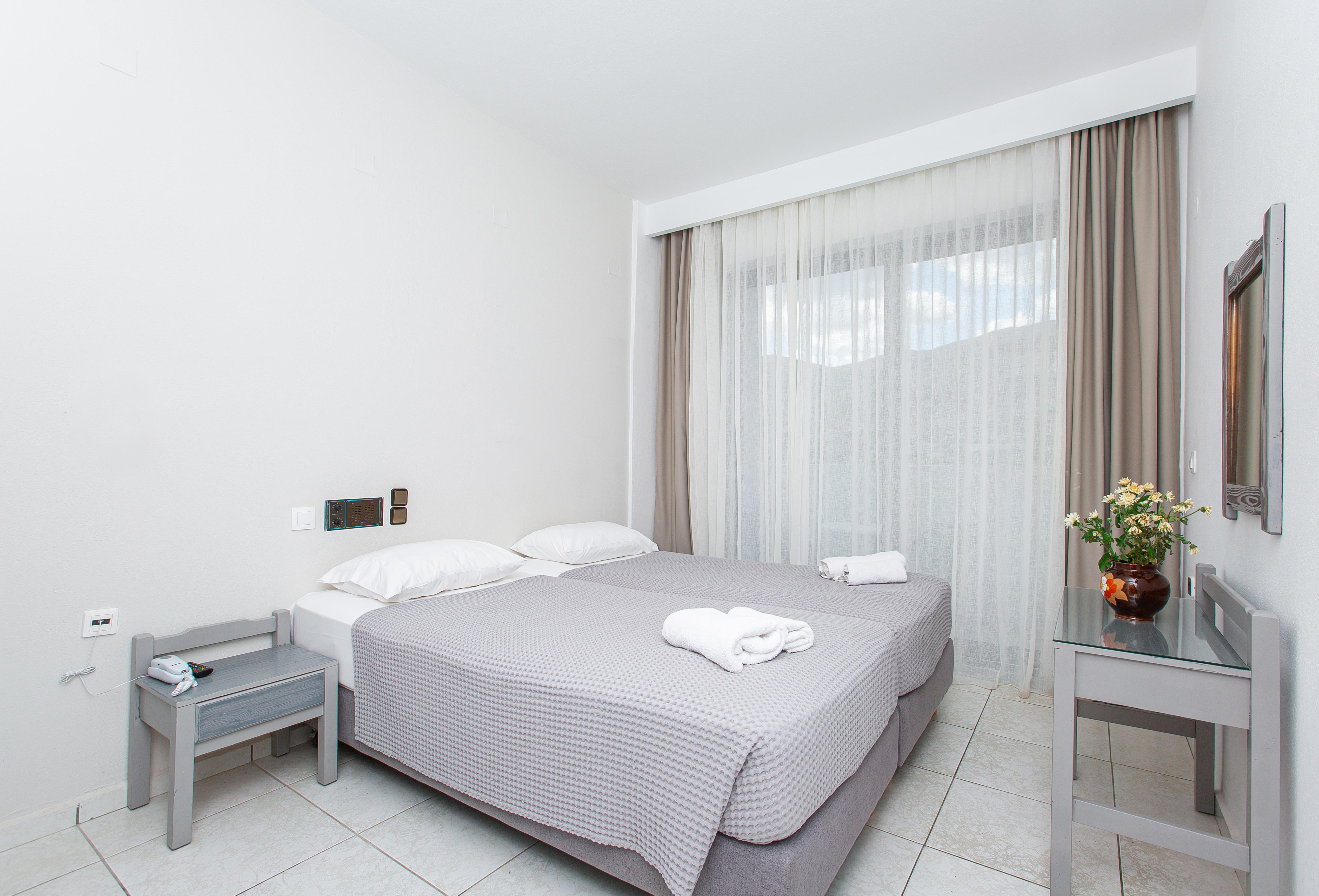 Hermes Hotel Malia Eksteriør billede